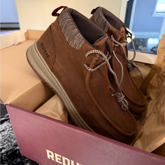 RedHead Roark Leather Pull-On Casual Boots for Men - Picture 2 of 7